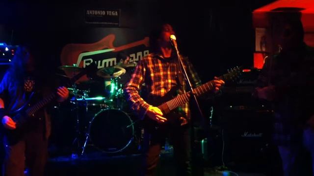As Light Dies - Your Wake (Live) смотреть онлайн