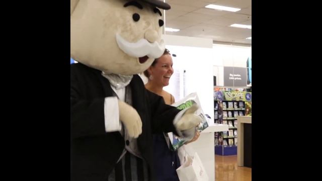 World Monopoly Day Sydney: 'Big W Raid' - Hasbro Gaming смотреть онлайн