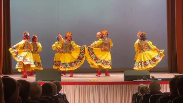 танец Барыня ,4 двора . смотреть онлайн