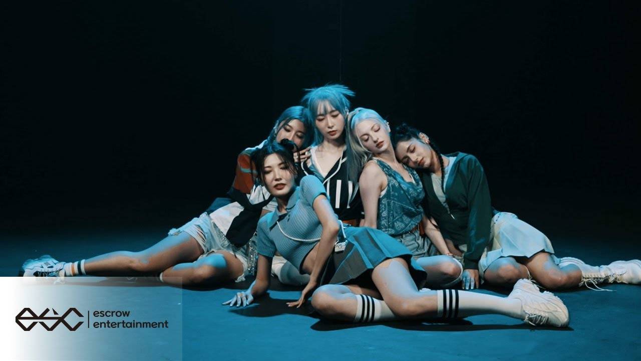 XIN 엑신 겁이나(Close My Eyes) Performance Video