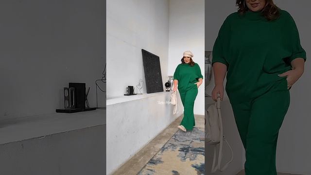 Костюм брючный с блузкой "летучая мышь" смотреть онлайн