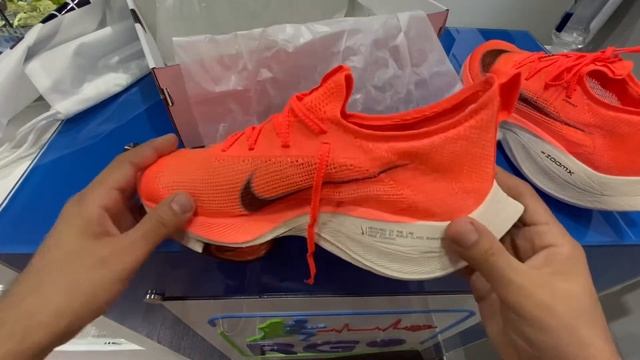 UNBOXING NIKE AIR ZOOM ALPHAFLY NEXT% Bright Mango смотреть онлайн