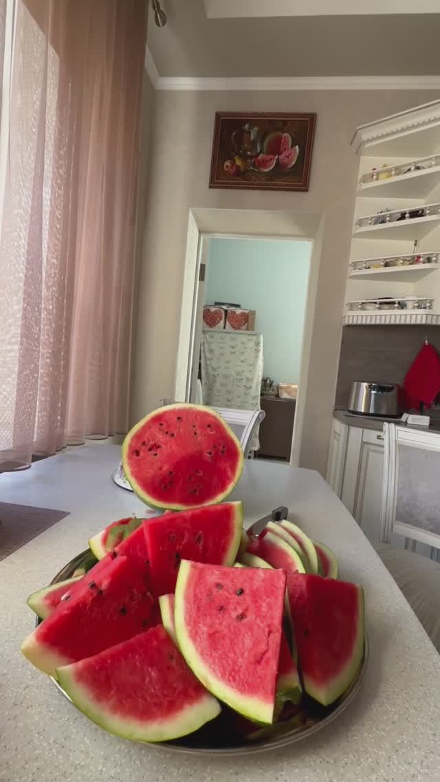 Астраханский арбуз- очень вкусный- август 2023 года