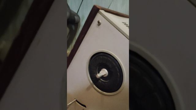 Нашёл на улице Ростов 105-1... смотреть онлайн