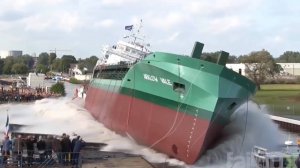 От стапеля до моря: Самые зрелищные спуски на воду!