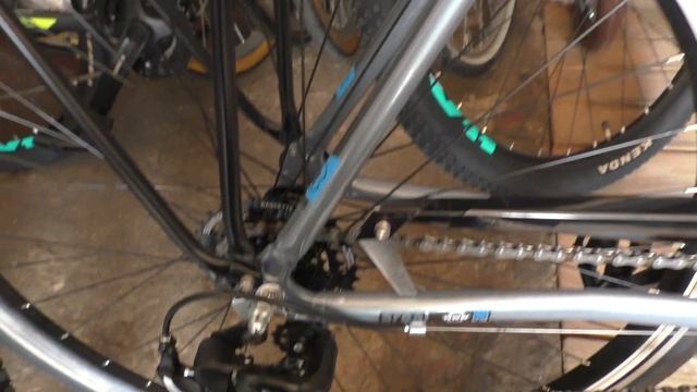 CROSS Areal Trek 28