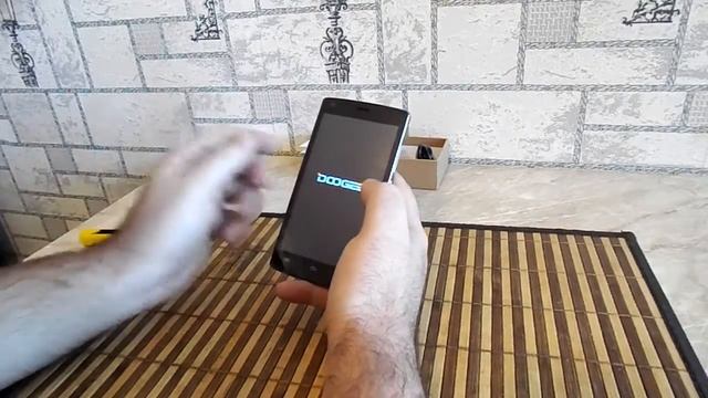 Распаковка популярнейшего Doogee x5 max смотреть онлайн
