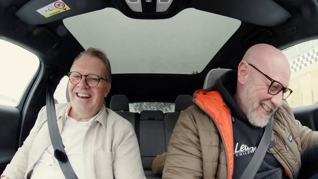 Förnuft & känsla: Volvo EX30 mot Volvo EC40 – Svensktoppen! смотреть онлайн