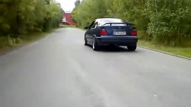 BMW M3 COMPACT 3,2L смотреть онлайн
