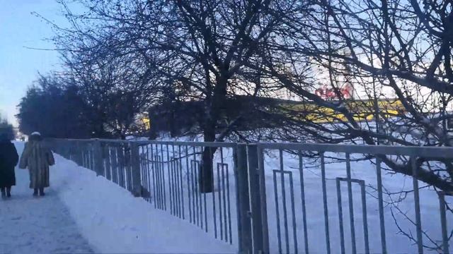 Возле старого аэропорта "уктус" смотреть онлайн