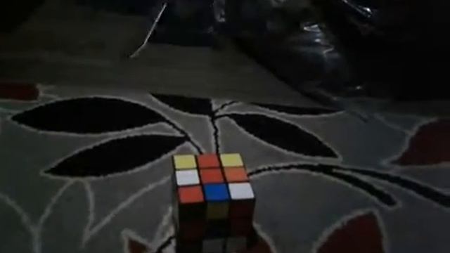 Когда уронил игрушечный электрический вертолет на кубик рубик смотреть онлайн