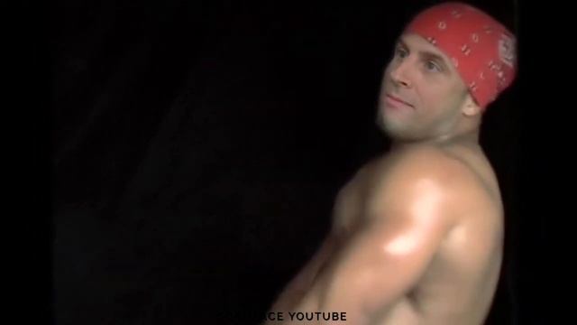 Macron in Ricardo Milos dance смотреть онлайн
