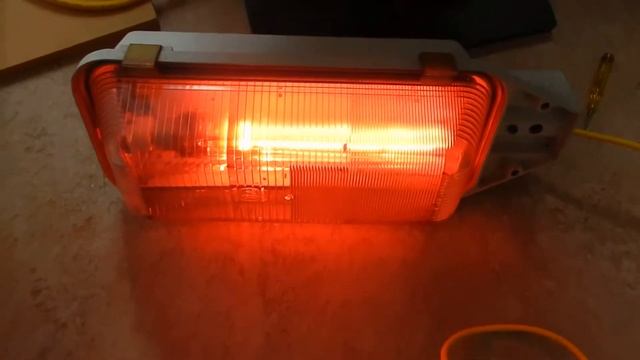 Industria 2600 (INDAL/Philips) fixture with SOX lamp of 35 watt. Armatuur met natriumlamp смотреть онлайн