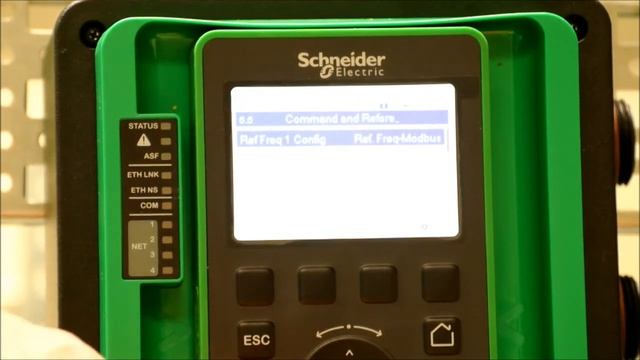 Настройка опорного переключателя на приводах Altivar Process 630 и 930(6) смотреть онлайн