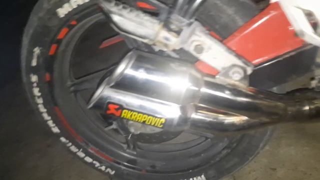 cbr 125 çift akrapoviç egzoz. смотреть онлайн
