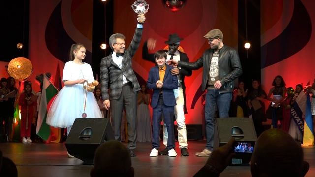 191201 EURO POP CONTEST Berlin--288 GRAND PRIX handover смотреть онлайн