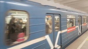 Метро Новосибирск. Площадь Маркса - Студенческая, + сборник поездов