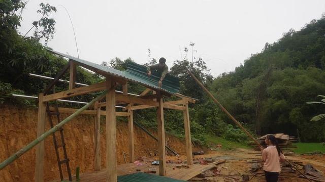 Build a new house - Poor girl building wooden house - Build LOG CABIN in the forest смотреть онлайн