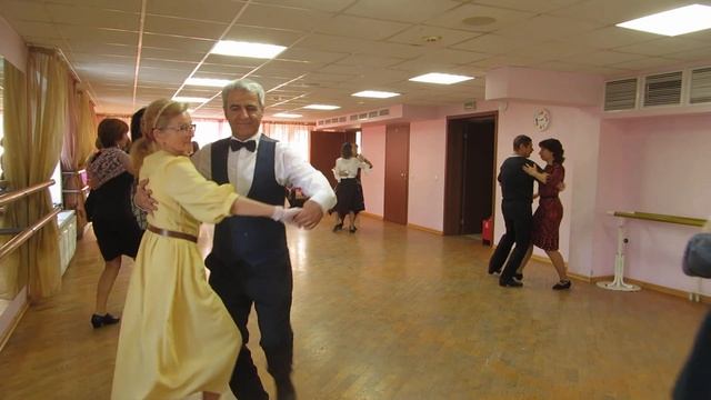Большой фигурный вальс. Танцвечер к 8 марта студии "Кураж" КЦ Интеграция. Москва смотреть онлайн