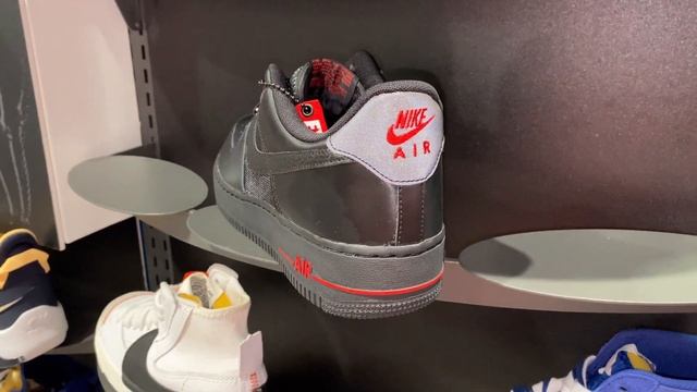 Nike Air Force 1 Low in Black/Red With Reflective Accents - Style Code: DO6389-001 смотреть онлайн