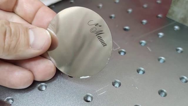 Гравировка на тонких металлах, общий принцип , несколько вариантов гравировки, подбор параметров. смотреть онлайн