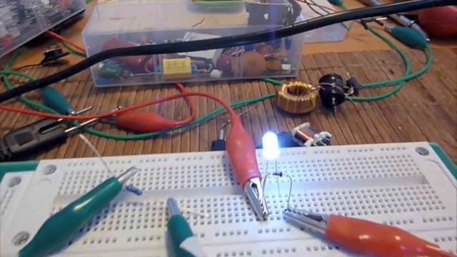 How to run an LED off 220v mains supply (without transformer) смотреть онлайн