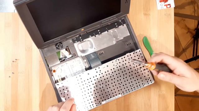 PowerBook 1400c keyboard and memory swap, and PCMCIA compact flash disk demo смотреть онлайн