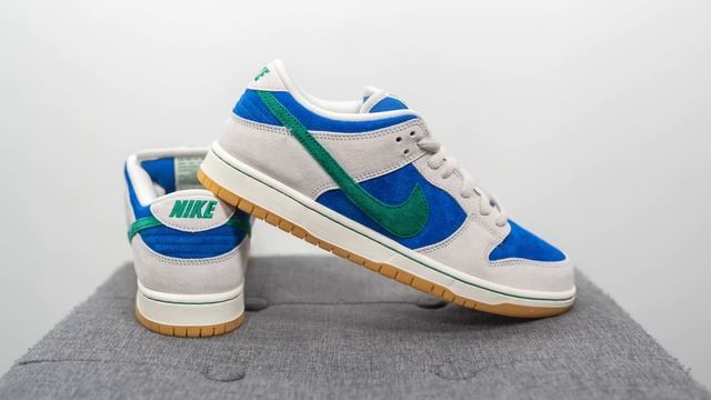 Nike SB Dunk Low Pro "Phantom / Hyper Royal": Review & On-Feet смотреть онлайн