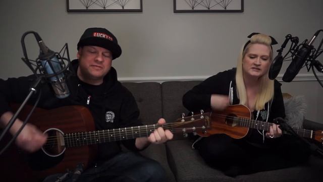 Holly+Mike- penguins and polar bears (cover) смотреть онлайн