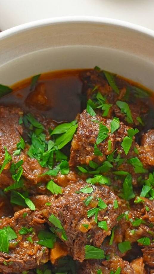 Мясо по Кремлевски: Искусство Вкуса и Нежности! смотреть онлайн