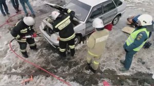 Извлечение пострадавших из дорожно-транспортного происшествия