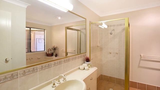 Property Showcase: 6 Roger Ct, Redland Bay | iNVISAGE Media for LJ Hooker Cleveland смотреть онлайн