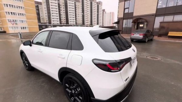 Обзор HONDA HR-V 2023 года