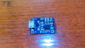Простая микроЮСБ зарядка на TC4056A