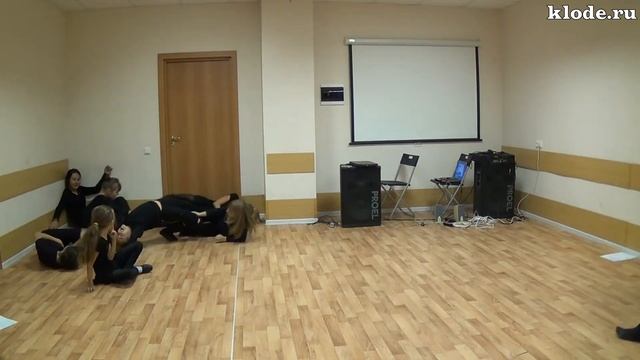Открытый урок 3 курса ШАМ - Этюды с автоматом (КлоДэ) смотреть онлайн