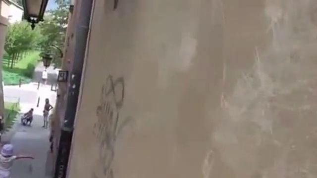 Маленькая узкая улочка Mala waska uliczka Small narrow street смотреть онлайн