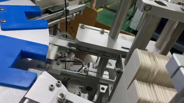 Vertical cartoning machine bottles cartoner for UK customer смотреть онлайн