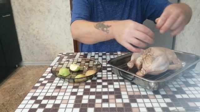 Запеченная Курица с Яблоками в Духовке/Курочка с Яблоками в Кисло-Сладком Соусе/Секрет в Маринаде смотреть онлайн