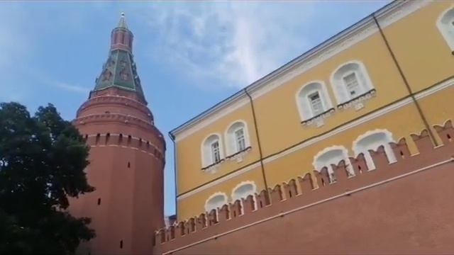 Москва. Смена почётного караула у вечного огня! смотреть онлайн