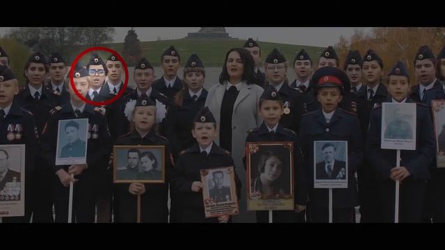 Жесть!!! Смотреть всем!!! Бандеровка затесалась в рядах русских патриотов смотреть онлайн