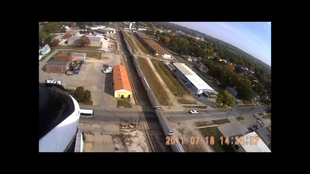 Railroad Radian Plane crashes near train смотреть онлайн