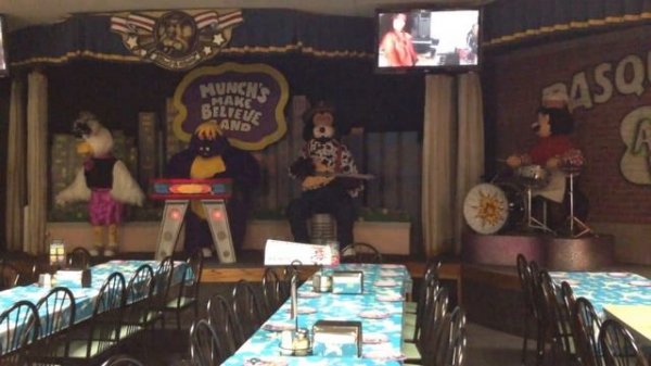 Chuck E. Cheese's April 2014 Show / Segment 4 - Houston, Tx