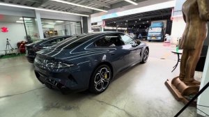 Рынок подержанных автомобилей в Гуанчжоу Китай в конце это самый большой рынок б/у авто в Гуанчжоу