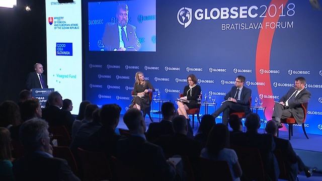Populism: Is the Tide Over Yet? смотреть онлайн