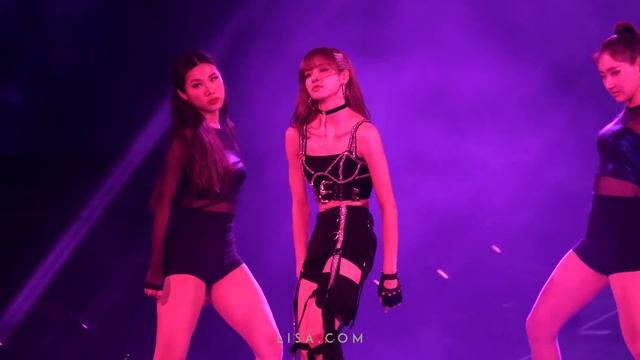 (4k) 190615 BLACKPINK LISA Solo Stage (Take Me + Swalla) ⁄ 2019 WORLD TOUR In SYDNEY