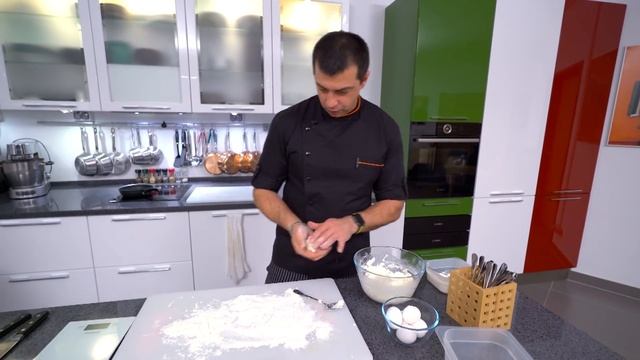 СЫРНИКИ из творога | ПРОСТОЙ рецепт сырников от шеф-повара Кирилла Голикова смотреть онлайн