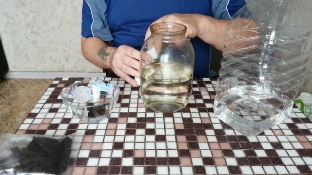 Водка из Спирта для Настоек(Наливок)/Как Правильно Развести(Разбавить) Спирт/Рецепт Мягкой Водки 40" смотреть онлайн