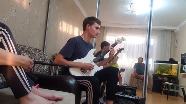 Electric guitar in shortest term - myth or reality смотреть онлайн