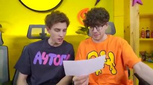 Едим Самую ОСТРУЮ vs КИСЛУЮ Еду в Мире Челлендж!