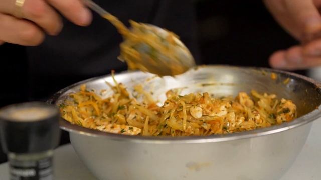 Сочная КУЛЕБЯКА с капустой и филе индейки в слоеном тесте | ПП рецепты от Кирилла Голикова смотреть онлайн